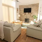 Holly Cottage